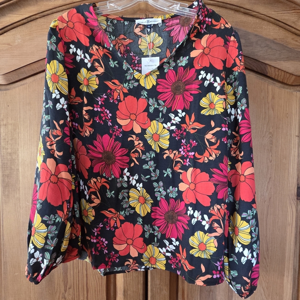 Women's Med Black Top Blouse Boho Floral Flowers 60s Vtg Look Petals NWT